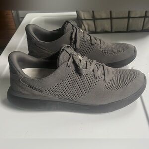Kizik Lima Sneakers-women’s size 10